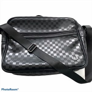 Fred Perry Vtg black check messenger bag tote
